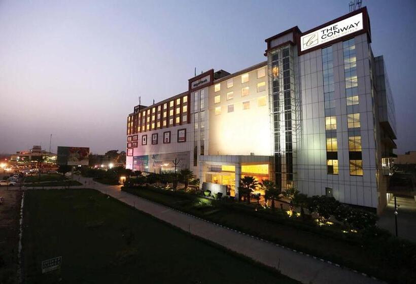 ホテル The Conway