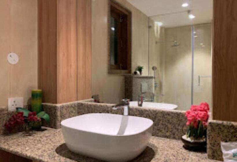 فندق The Greenwood Resort Guwahati