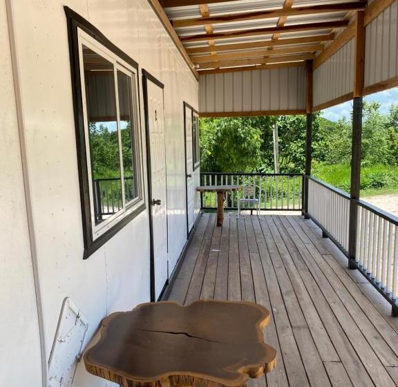 فندق Tropical View