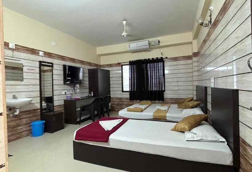 בית מלון כפרי Yamuna Vihar Toursit Home