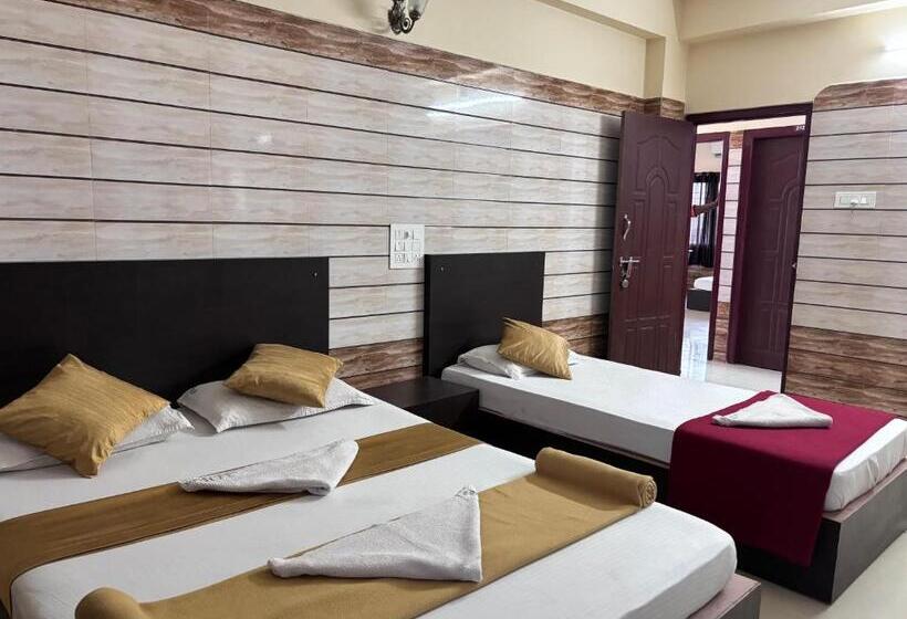 בית מלון כפרי Yamuna Vihar Toursit Home