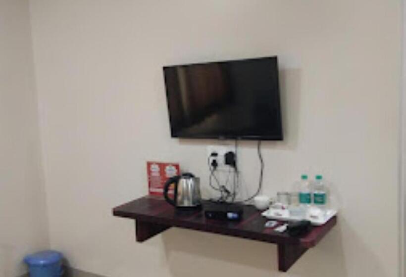 호텔 Yashraj Inn Beed