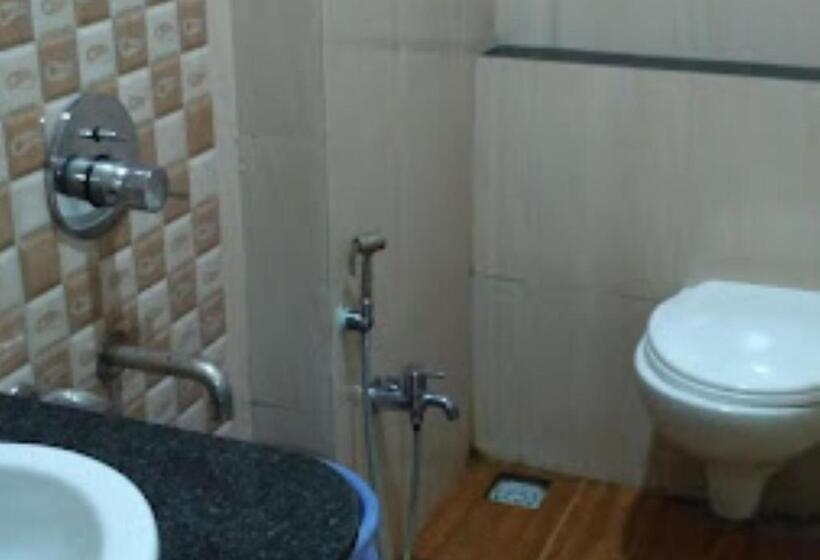 فندق Yashraj Inn Beed