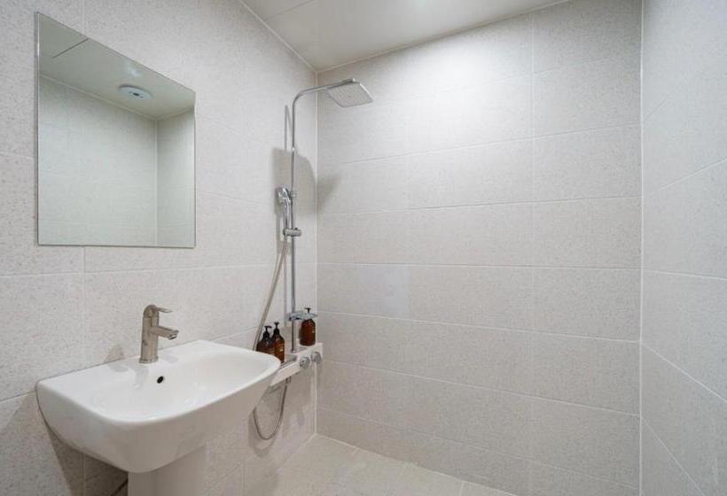 فندق على الطريق Laon