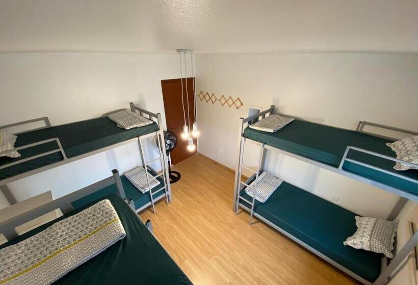 Neighbor.hub Hostel & Coliving Floripa