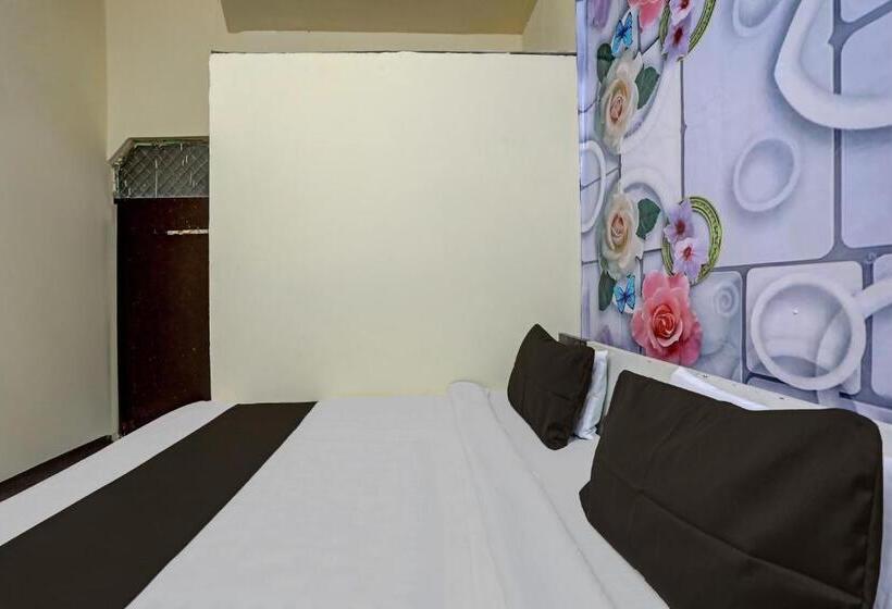 Oyo Hotel New Samrat