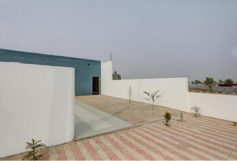 Oyo Kittu Hotel And Restaurant