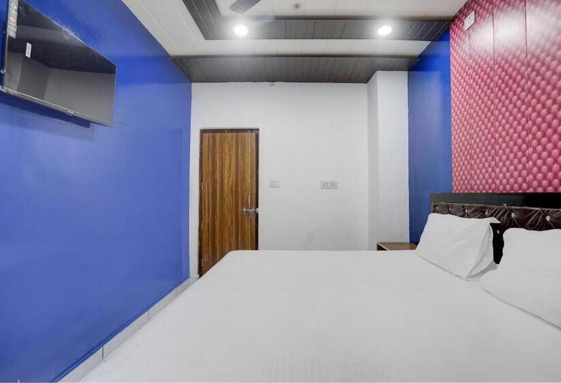 Oyo Kittu Hotel And Restaurant