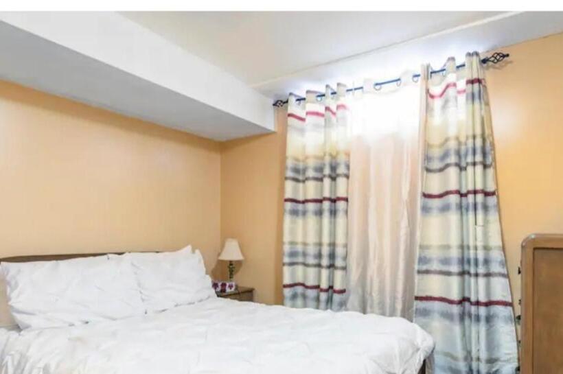 펜션 Bella S Palace 2 Bedrooms Lower Level Unit In Town Home With Separate Entrance