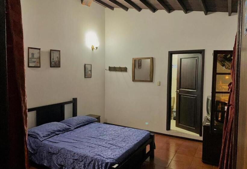 پانسیون De La Torre