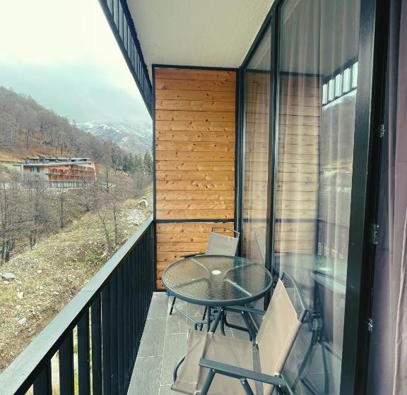 پانسیون Didveli Gallery Apartment B 309