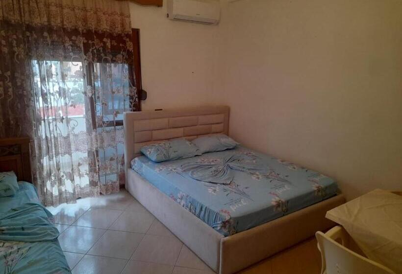 פנסיון Dovlet Rooms