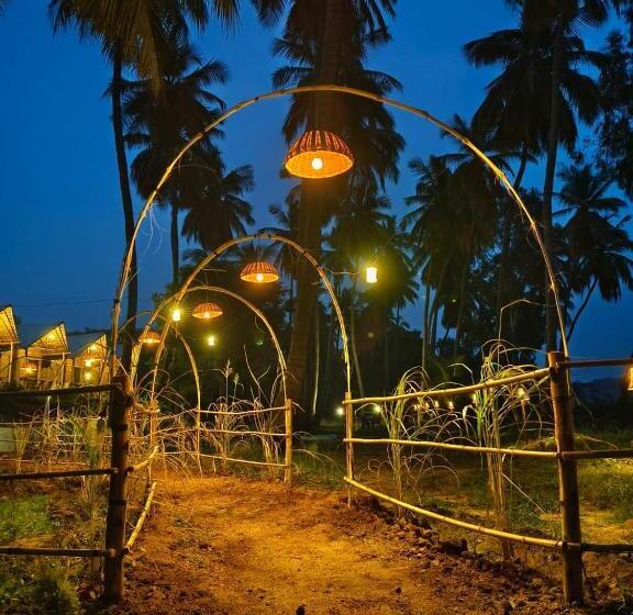 پانسیون Hampi Island