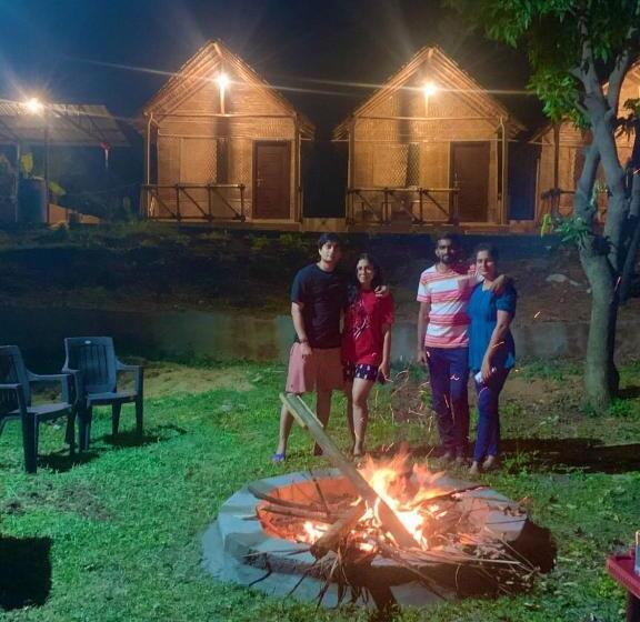 پانسیون Hampi Island