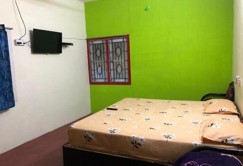 פנסיון Hills Homestay Yercaud