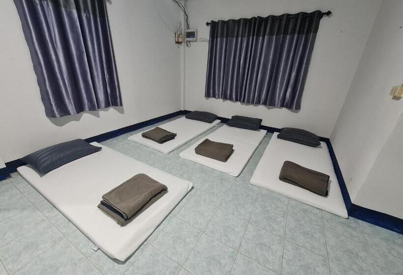 Pensione Huean Fha Kram เฮือนฟ้าคราม โฮมสเตย์เชียงราย