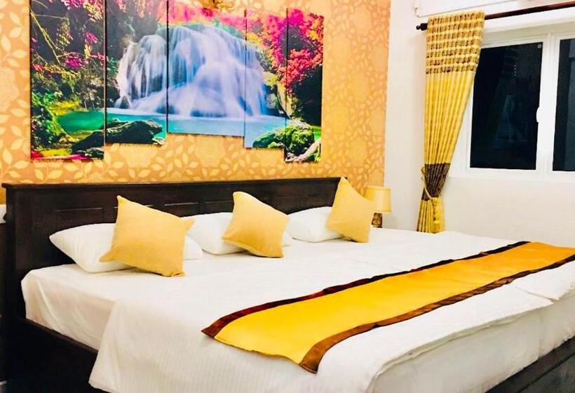 Пансион Ivory Laze