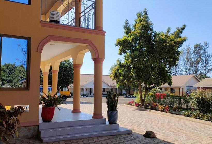 بنسيون Keeney House At St. Gabriel S