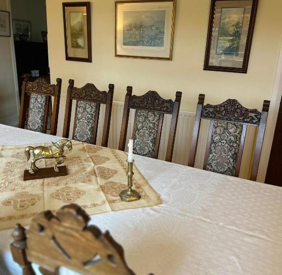 ペンション Lucy Cross Guest House