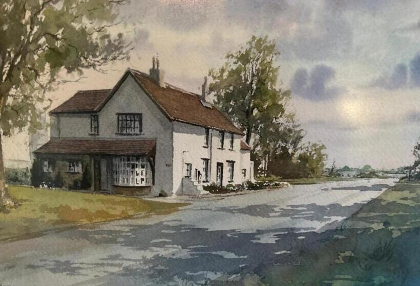 ペンション Lucy Cross Guest House