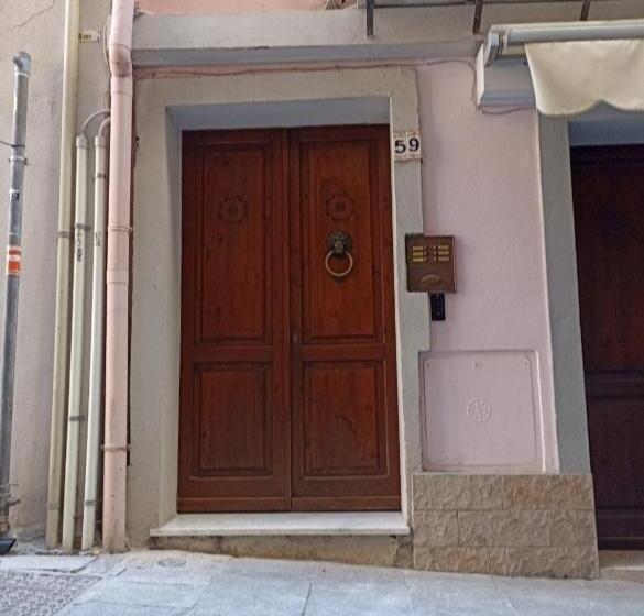 פנסיון Orchidea Camera Privata Nell Appartamento Condiviso