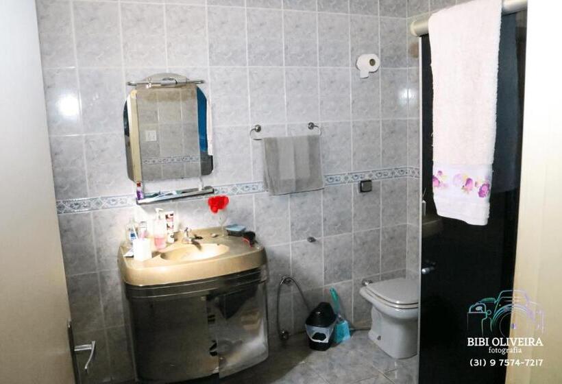 بنسيون Quarto Duplo Em Casa Com Piscina Bh Próx. Savasssi