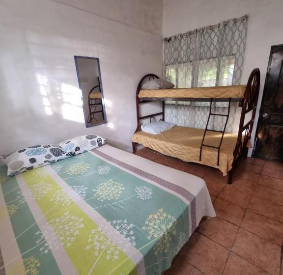 بنسيون Rancho Las Mercedes