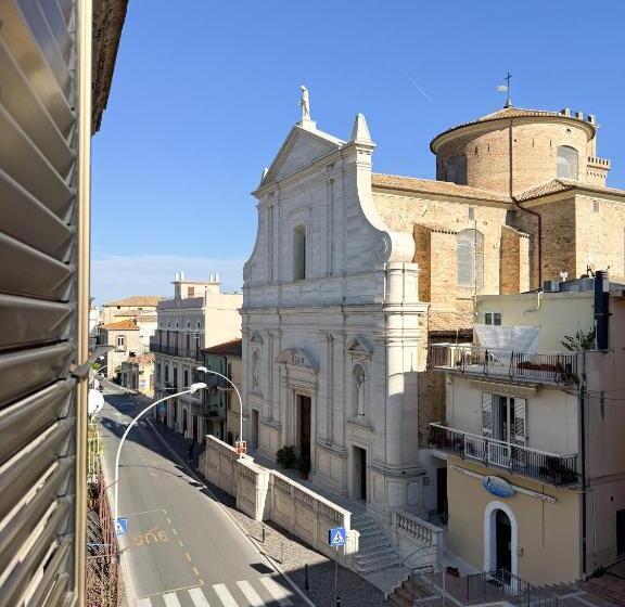 بنسيون Suites Montemare