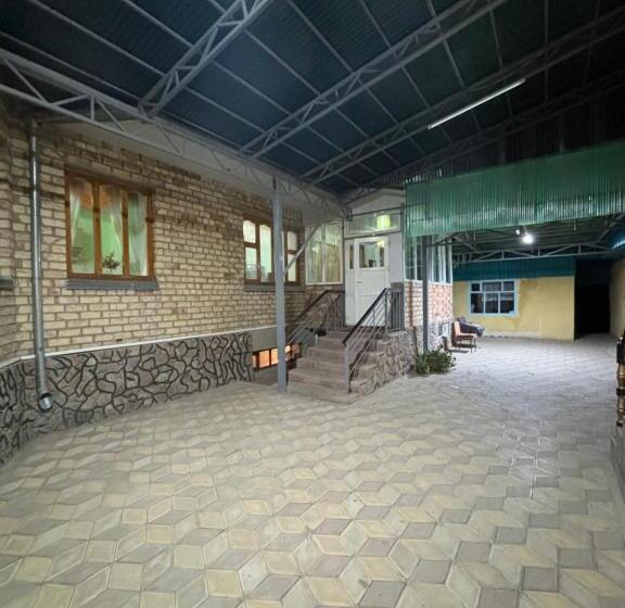 پانسیون Turguest House In Jeti Oguz