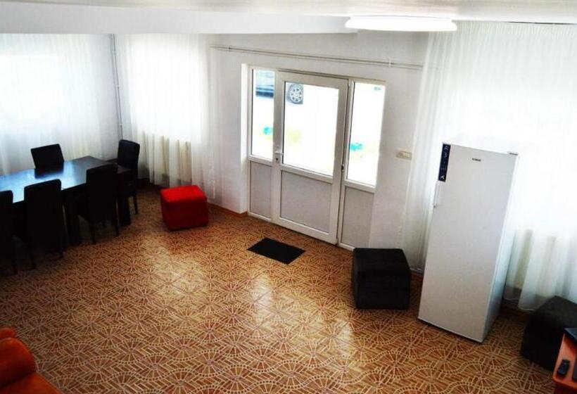 بنسيون Vis De Vara