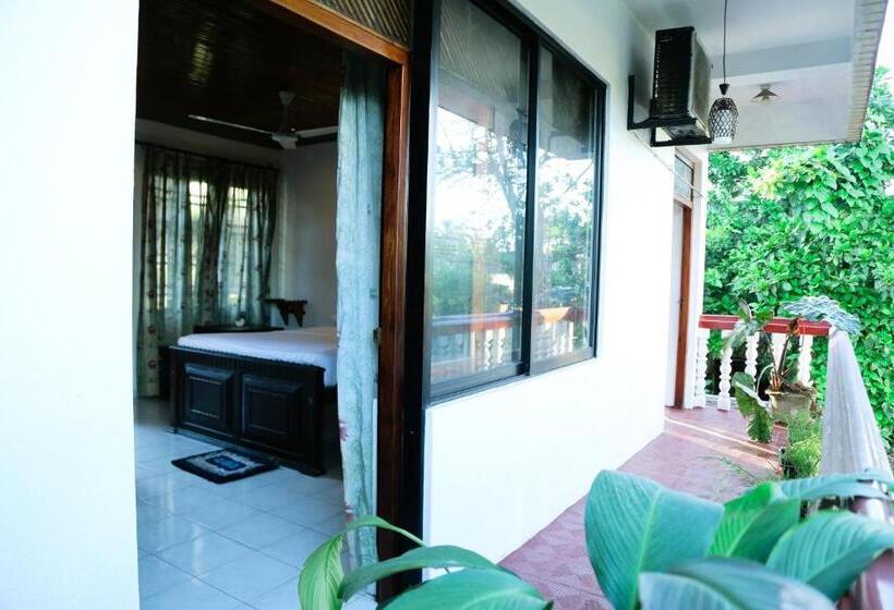 Pensionat Wave Crest Residence