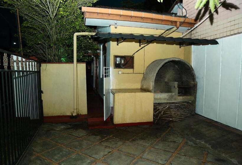 Pensionat Wave Crest Residence