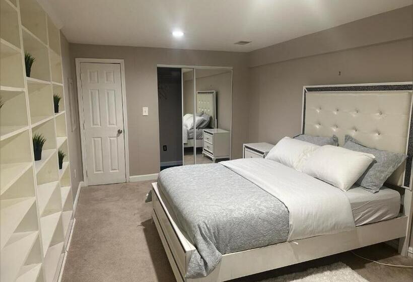 بنسيون Xena Guest House