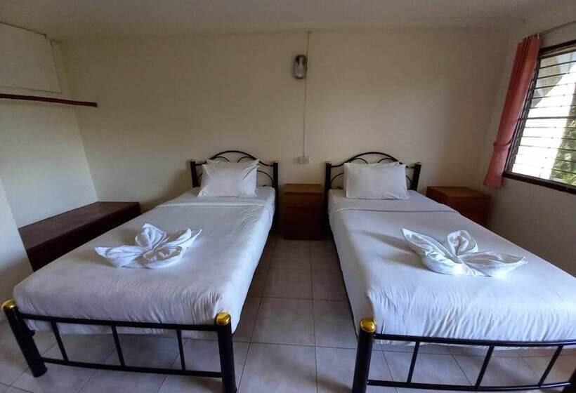 Phuphamok Valley Resort