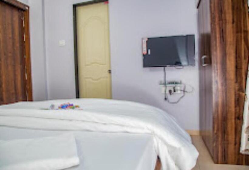 Raigad Srushti Beach Resort Nagaon