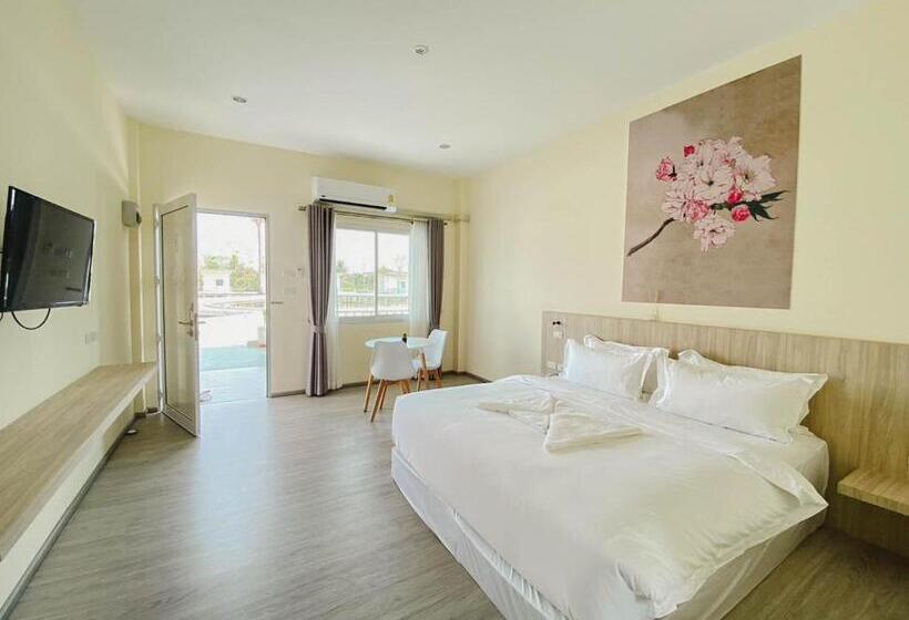 At Pream&chan Resort แอท เปรมแอนด์จันทร์ รีสอร์ท