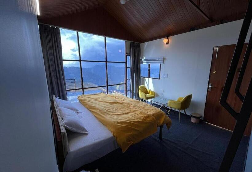 منتجع Nivriti Stays