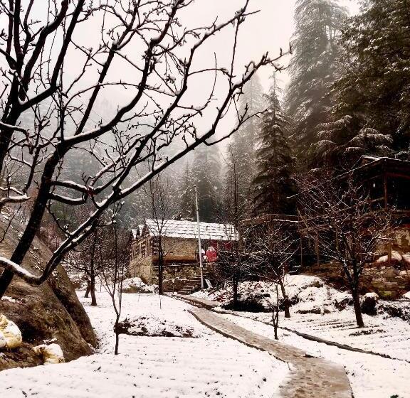 Курорт The Great Escape   A Jibhi Paradise