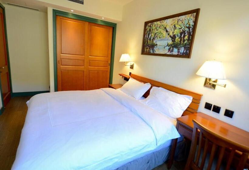 Ski And Suites At Thaiwoo Resort 逅雪套房民宿