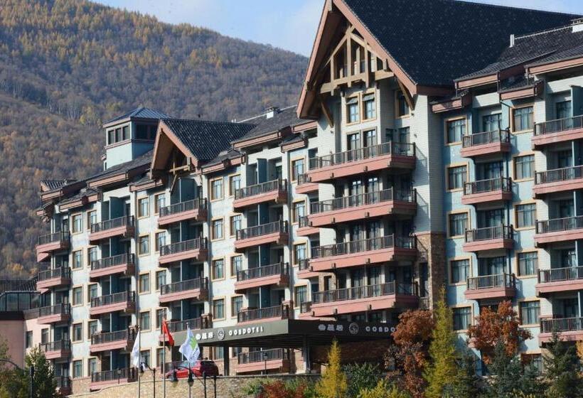 Ski And Suites At Thaiwoo Resort 逅雪套房民宿