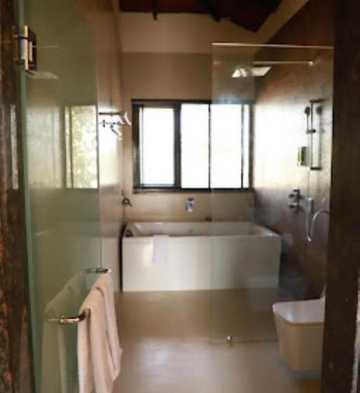 The Pench International, A Jungle Water Resort, Khawasa