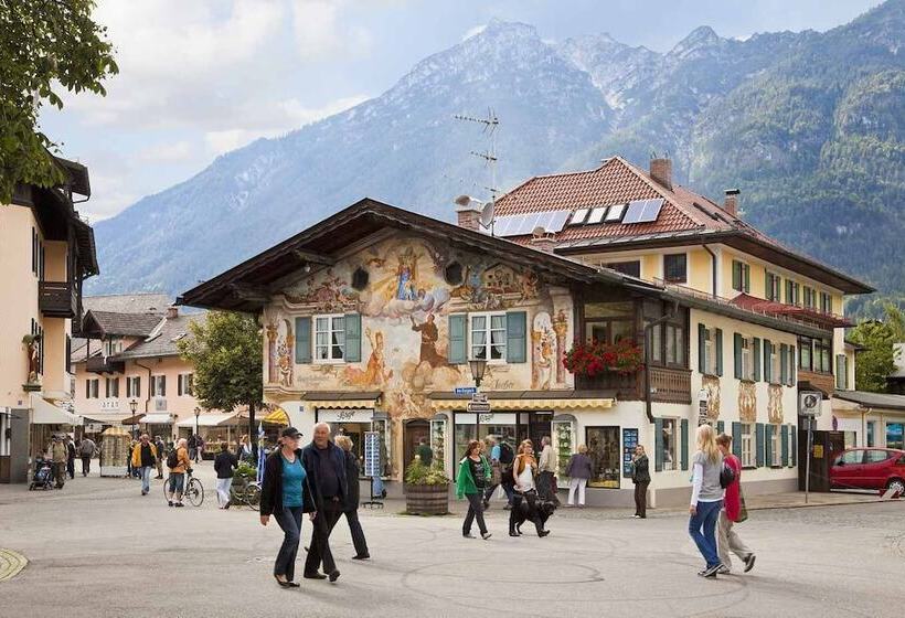Aparthotel Ansitz Felsenheim