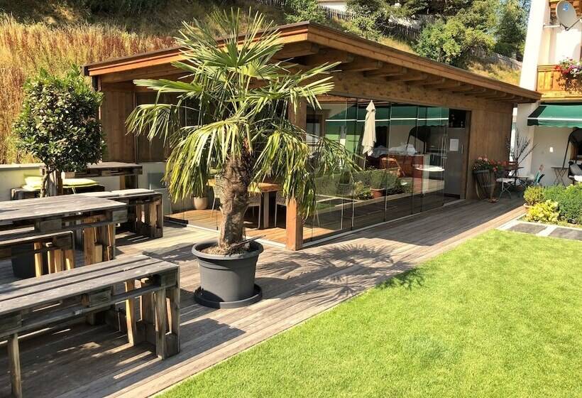 Aparthotel Krösbacher