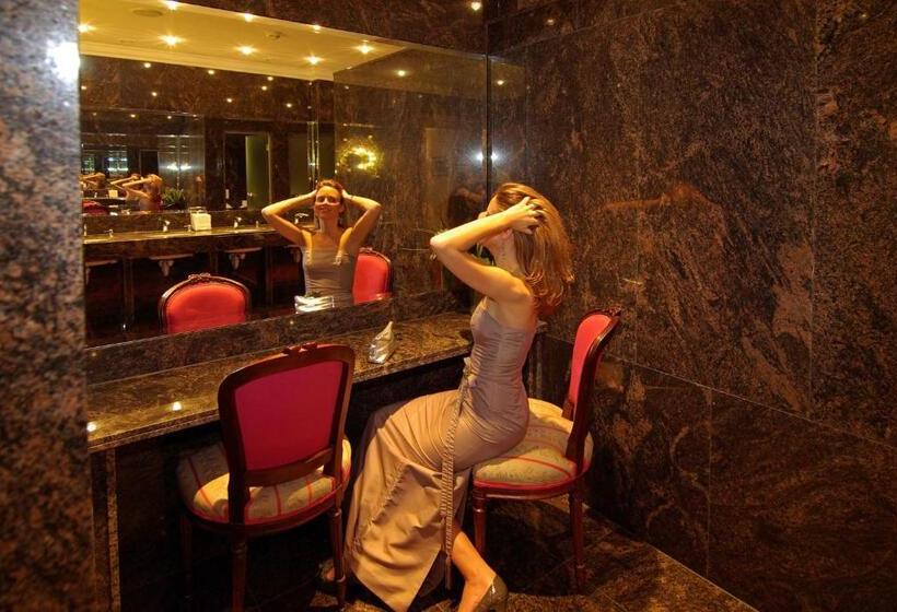 Gartenhotel Maria Theresia