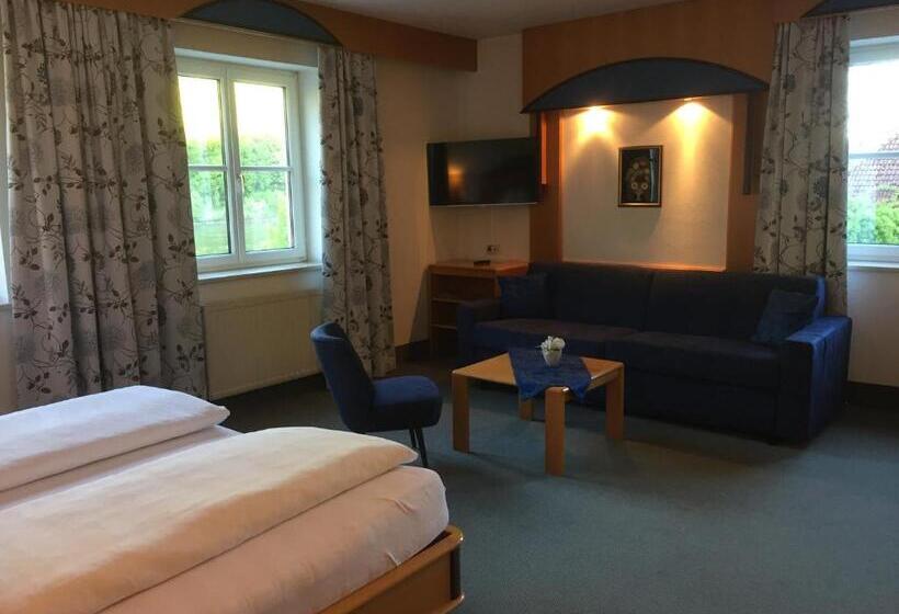 Goldenes Schiff Hotel Mietparkplätze