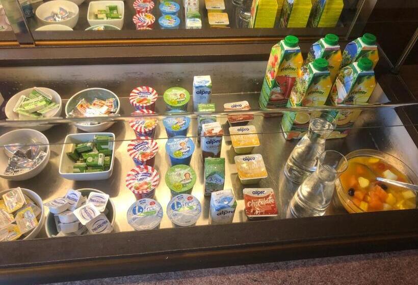 Goldenes Schiff Hotel Mietparkplätze