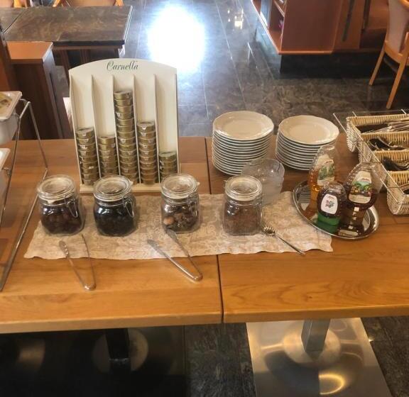 Goldenes Schiff Hotel Mietparkplätze