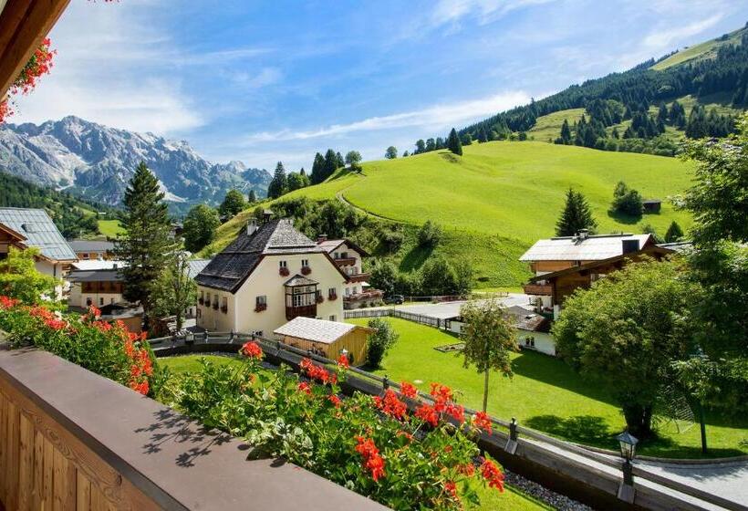 فندق Almhof Alpin Apartments & Spa