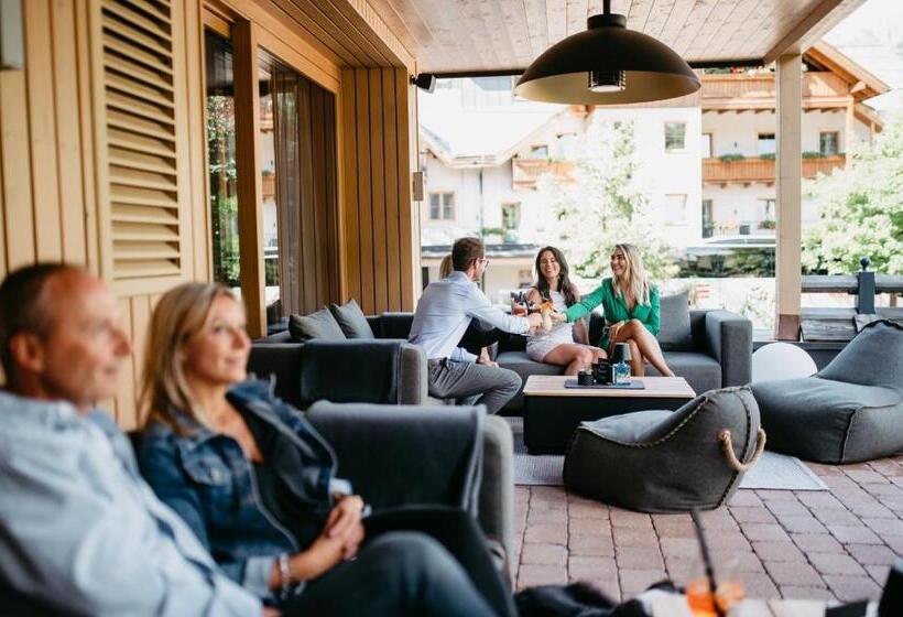 فندق Almhof Alpin Apartments & Spa