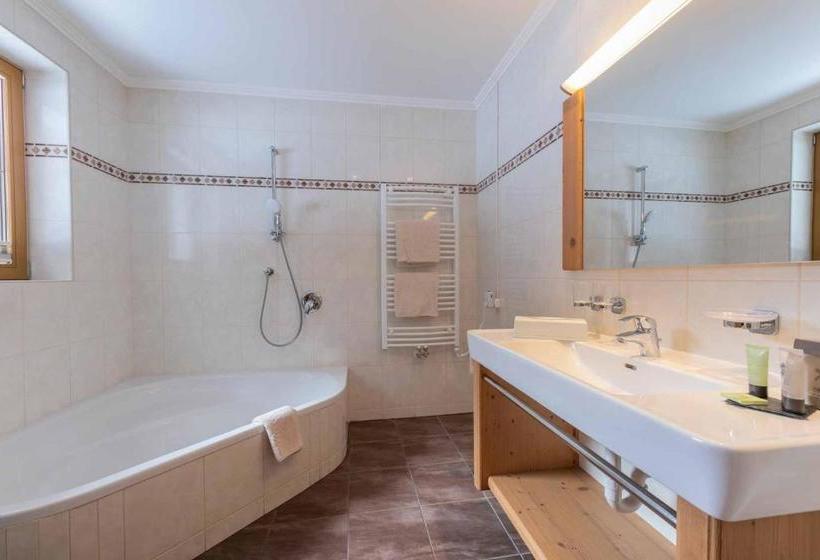 هتل Alpenchalet Vital